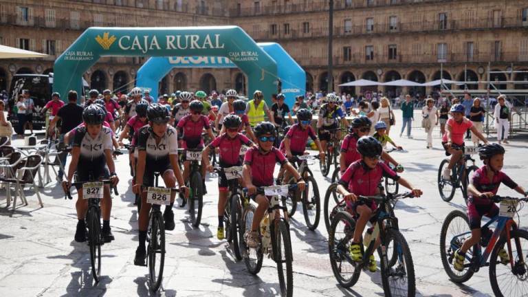 El Club Ciclista Promesal promueve la movilidad sostenible con el Día de la Bici