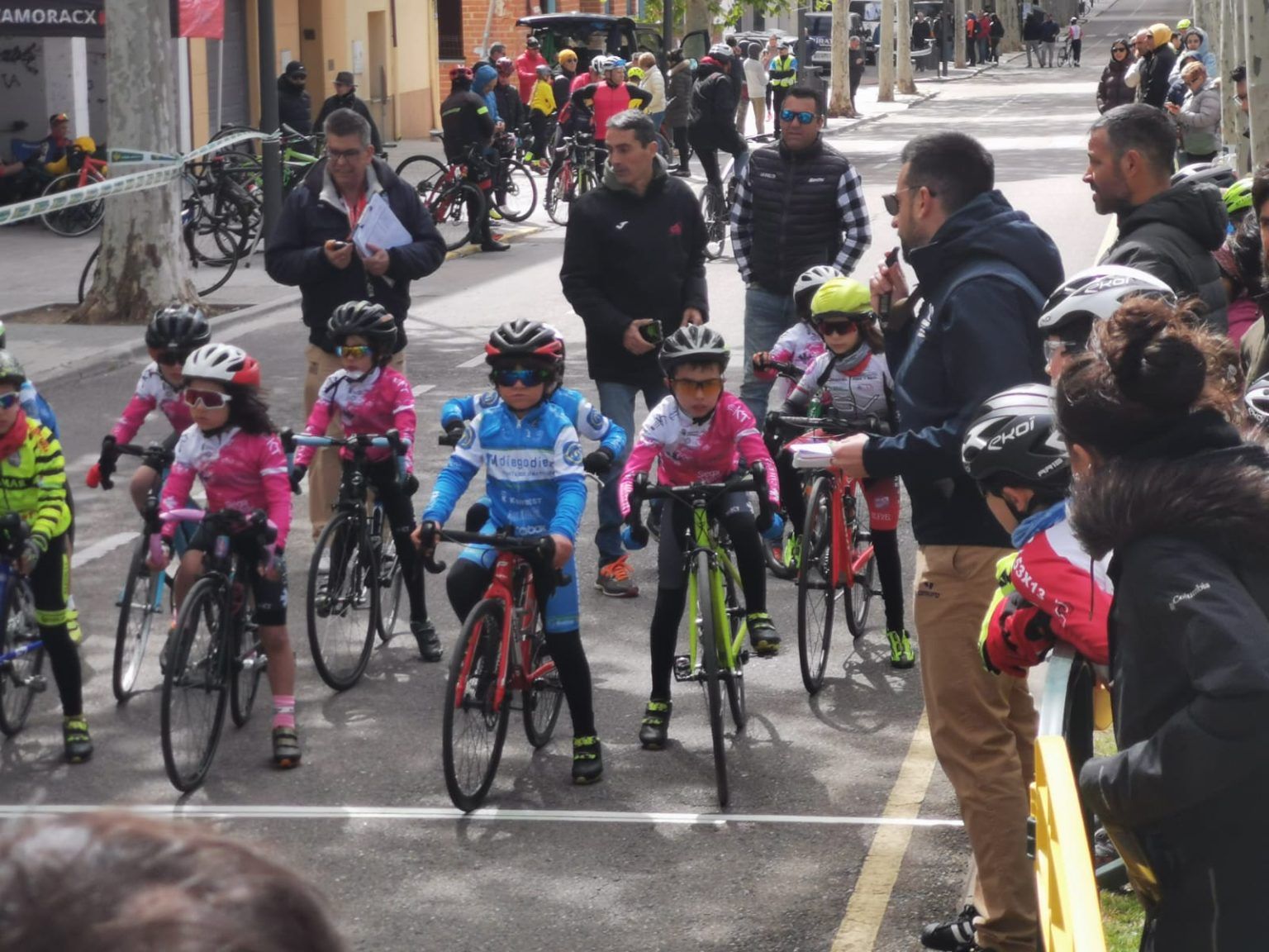 Enzo García y David Martín firman un doble pódium para Promesal en Zamora